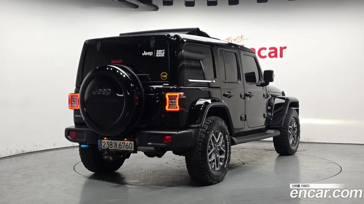 Jeep Wrangler — фото 9