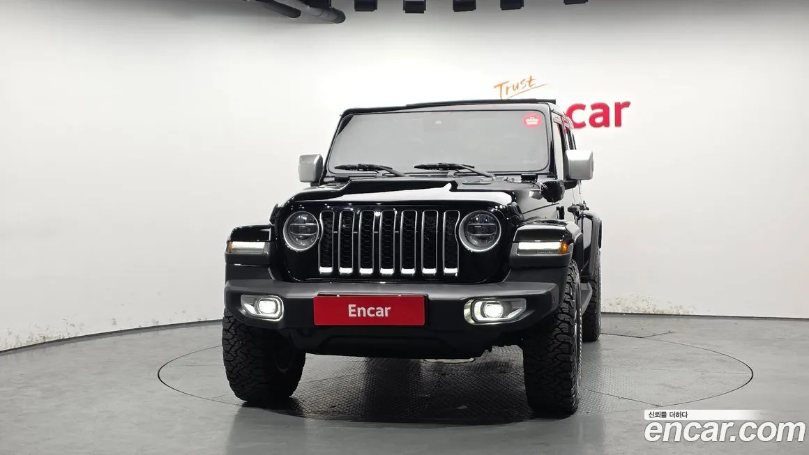 Jeep Wrangler — фото 10