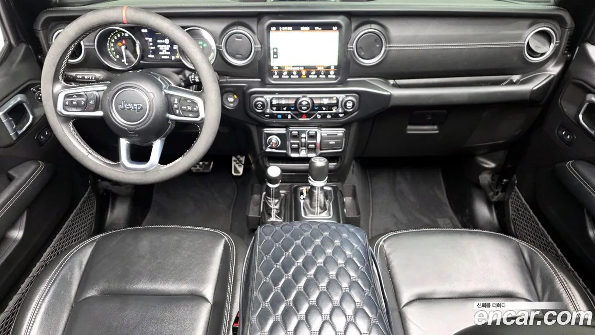 Jeep Wrangler — фото 2