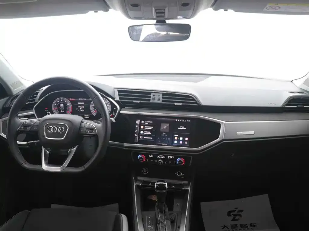 Audi Q3 — фото 4