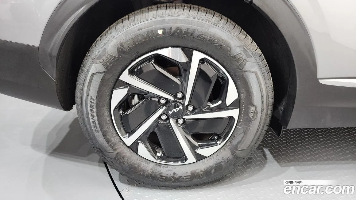Kia Sportage — фото 10