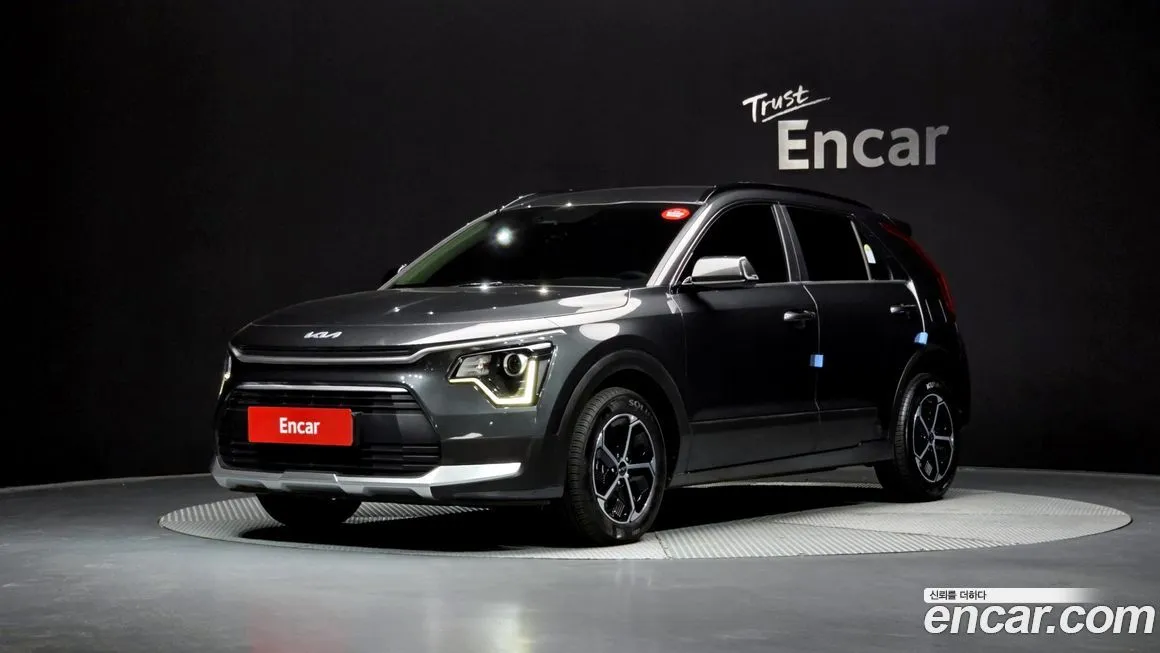 Kia Niro — фото 1