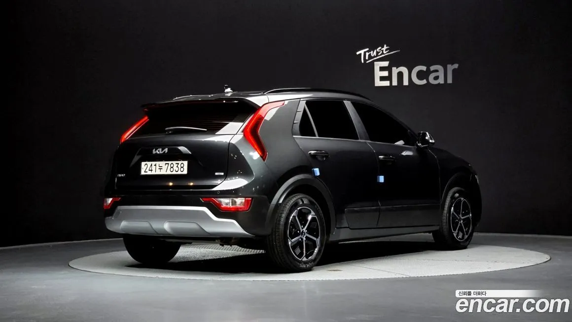 Kia Niro — фото 10