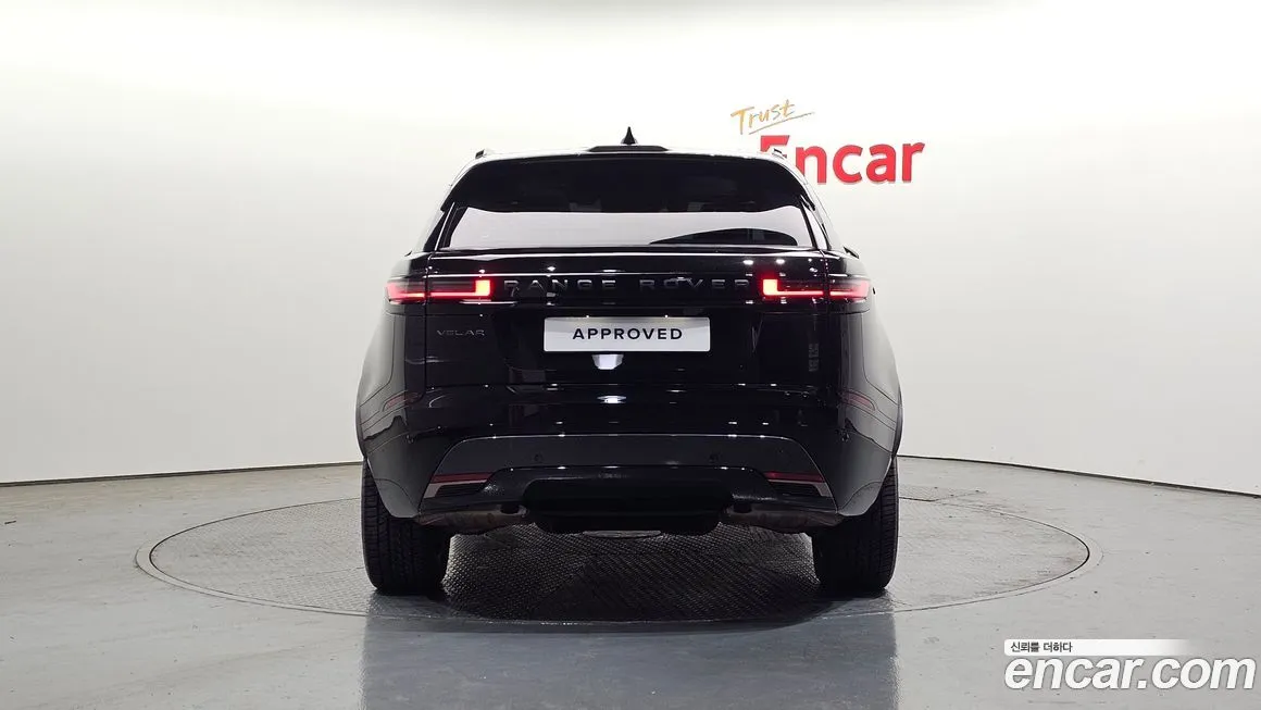Land Rover Range Rover Velar — фото 6