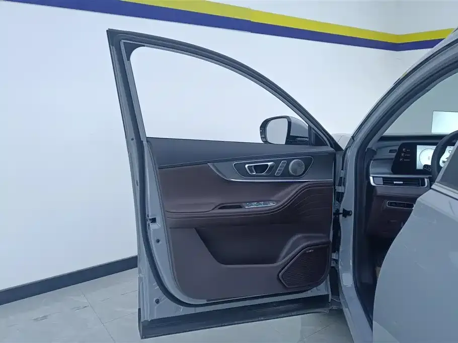 Chery Tiggo 8 PRO — фото 2