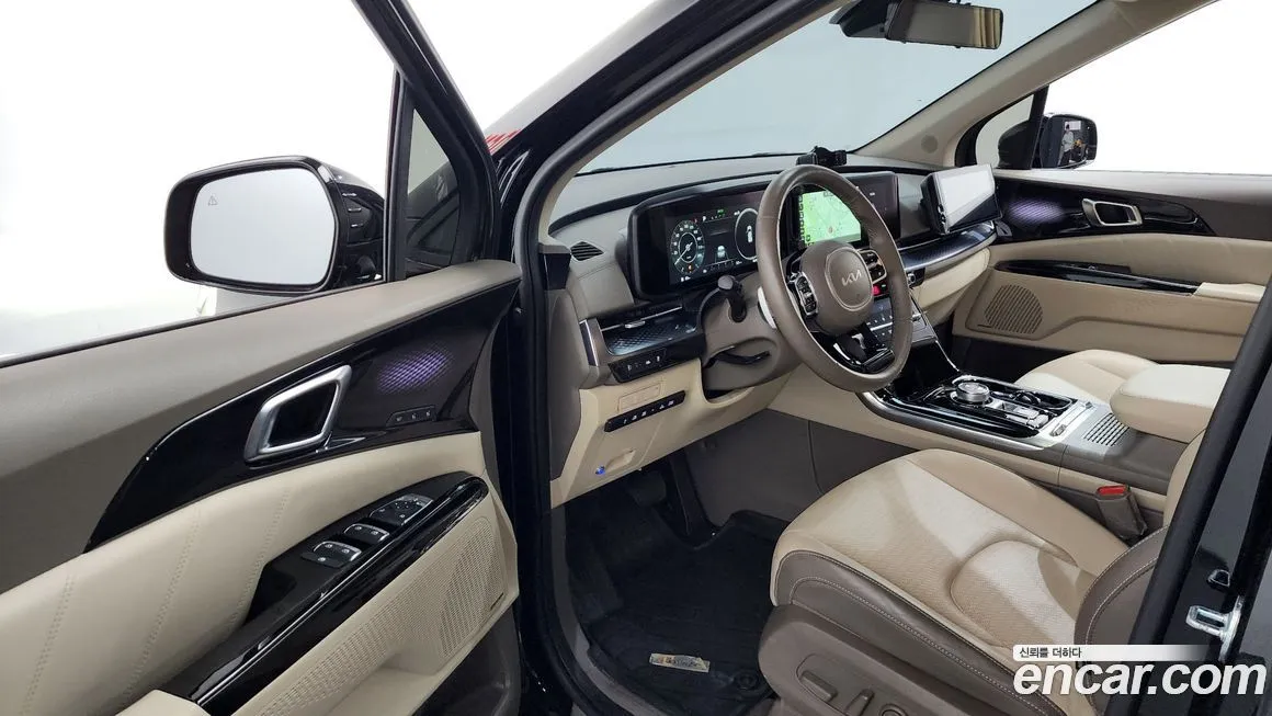 Kia Carnival — фото 10