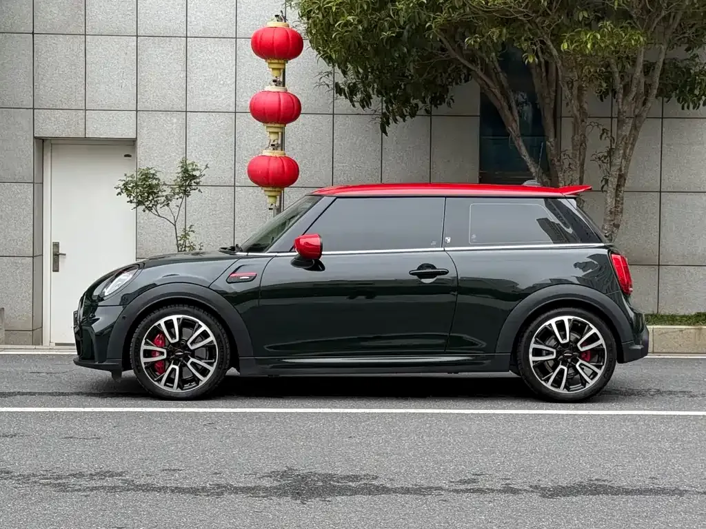 MINI JCW (John Cooper Works) — фото 2