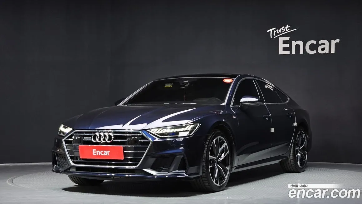 Audi A7 — фото 1