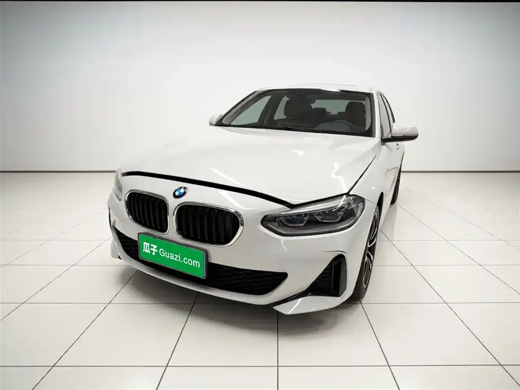 BMW 1 Series — фото 1