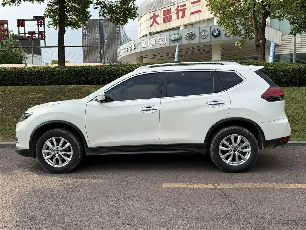 Nissan X-Trail — фото 3