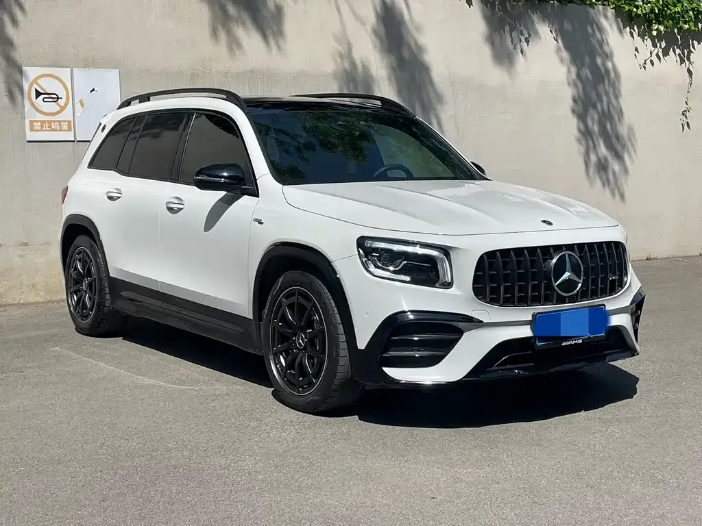 Mercedes-Benz GLB AMG — фото 5