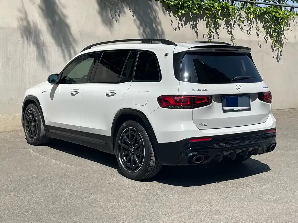 Mercedes-Benz GLB AMG — фото 9