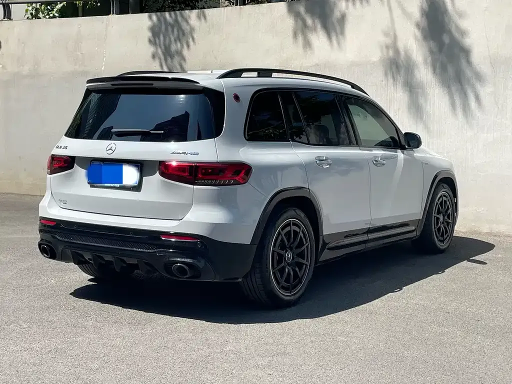 Mercedes-Benz GLB AMG — фото 2