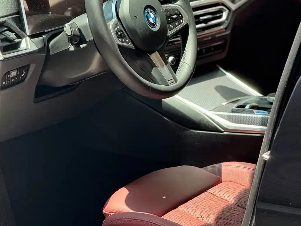 BMW i3 — фото 10