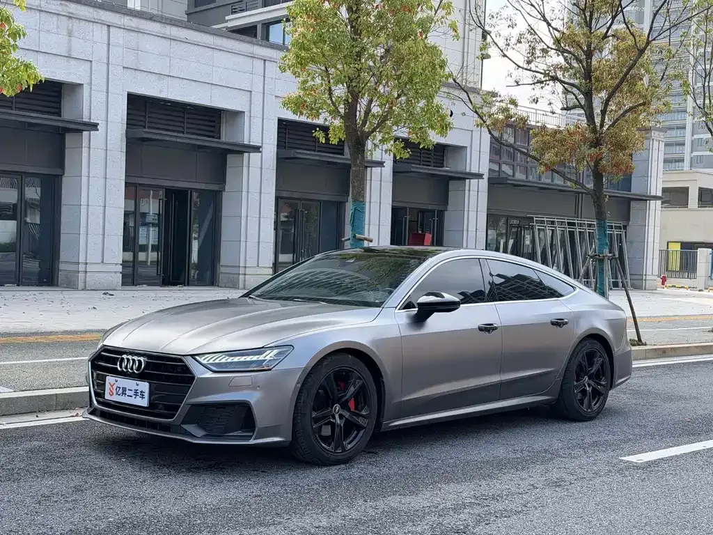 Audi A7 — фото 1