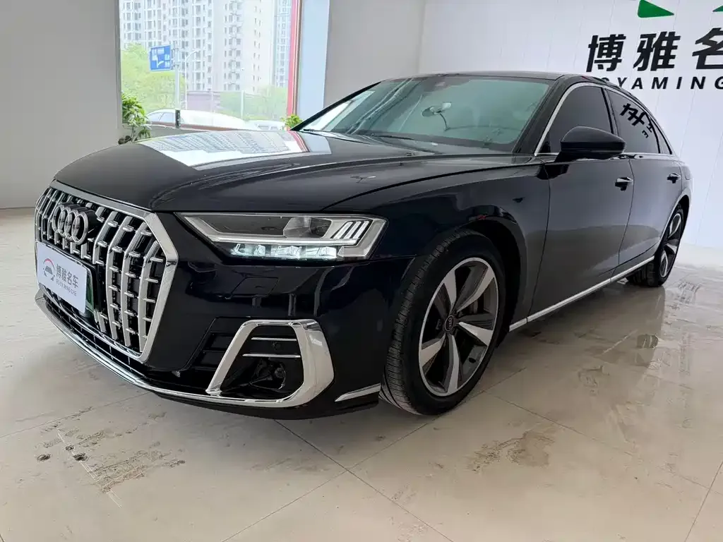 Audi A8 — фото 8