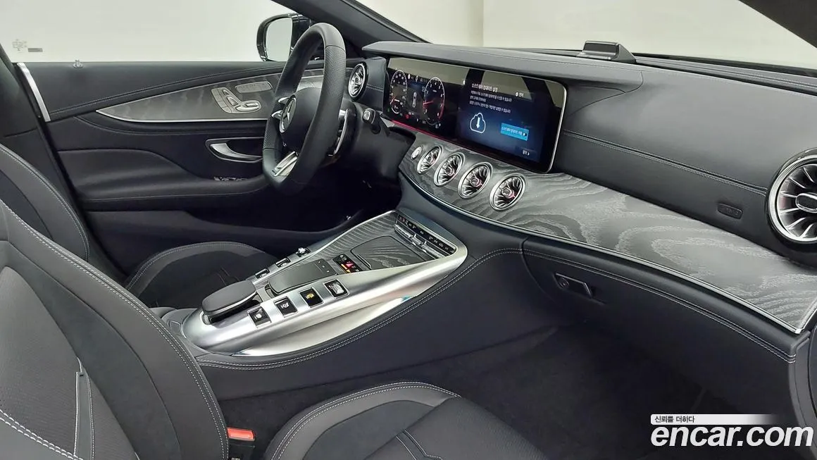 Mercedes-Benz AMG GT — фото 8