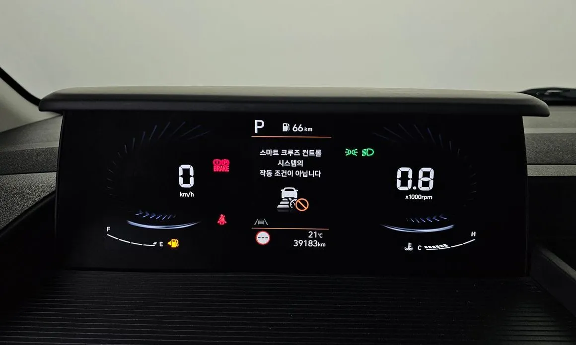 Hyundai Staria — фото 2