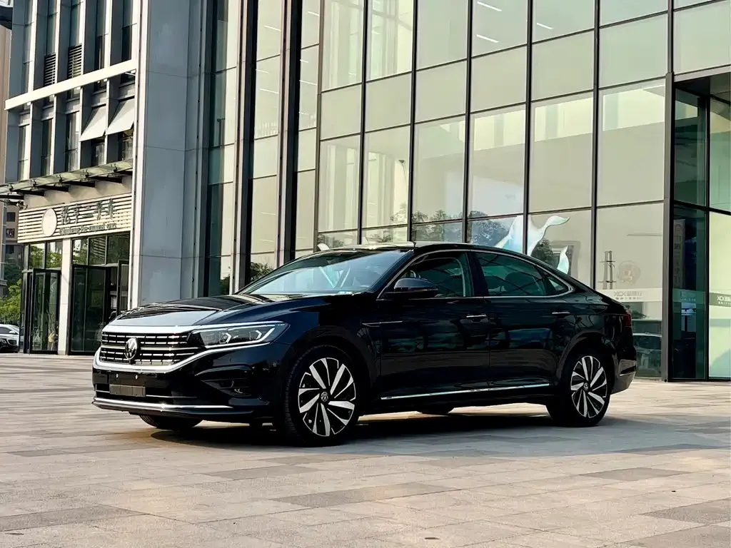 Volkswagen Passat — фото 1