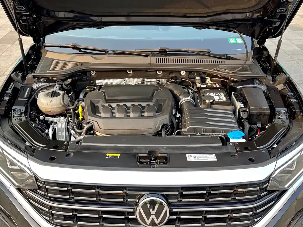 Volkswagen Passat — фото 6