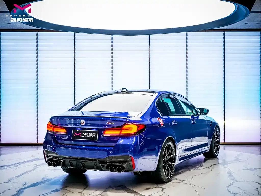 BMW M5 — фото 6