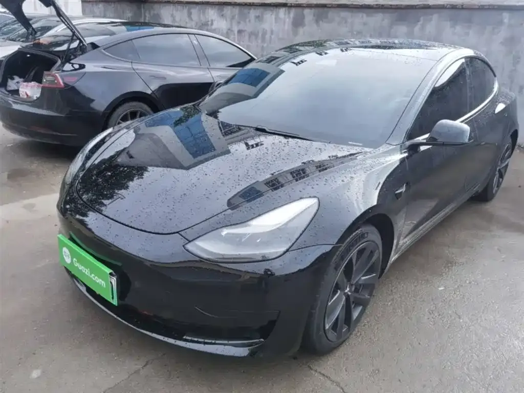 Tesla Model 3 — фото 10