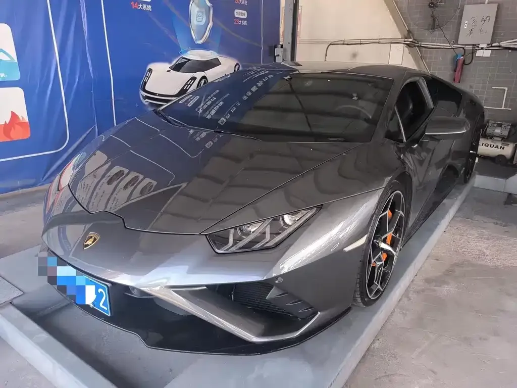 Lamborghini Huracan — фото 1