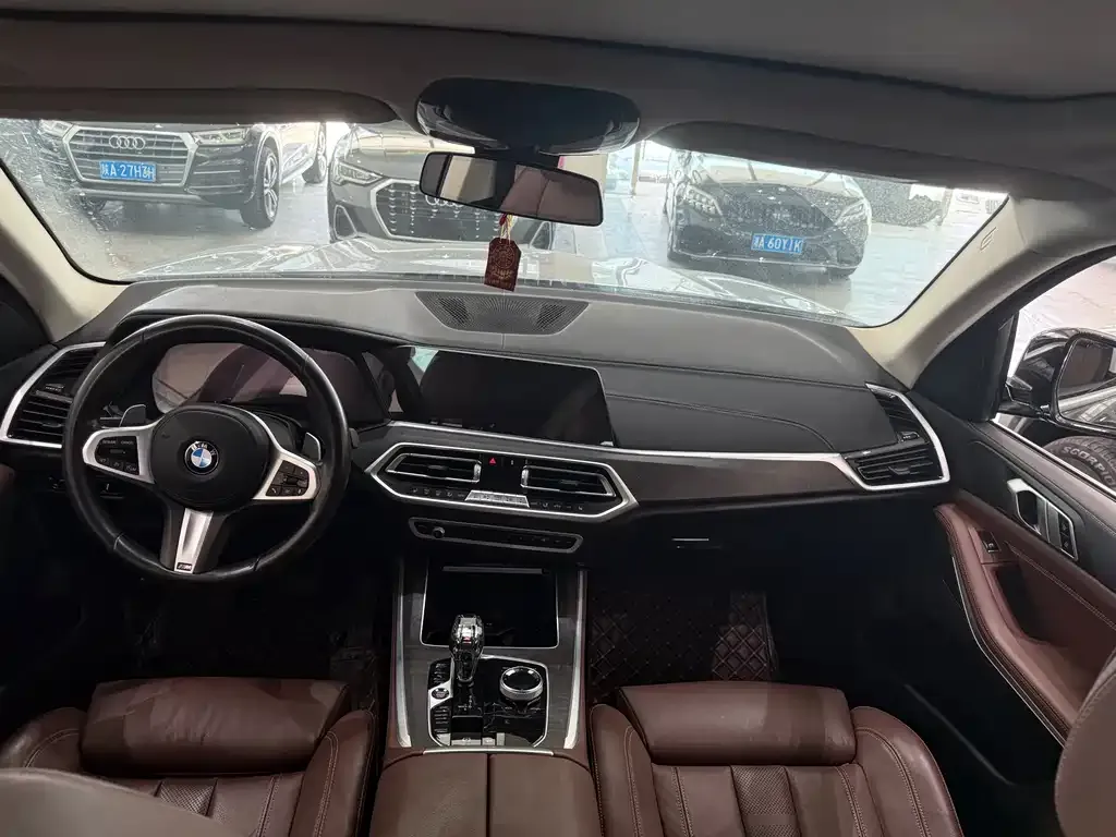 BMW X5 (Import) — фото 2