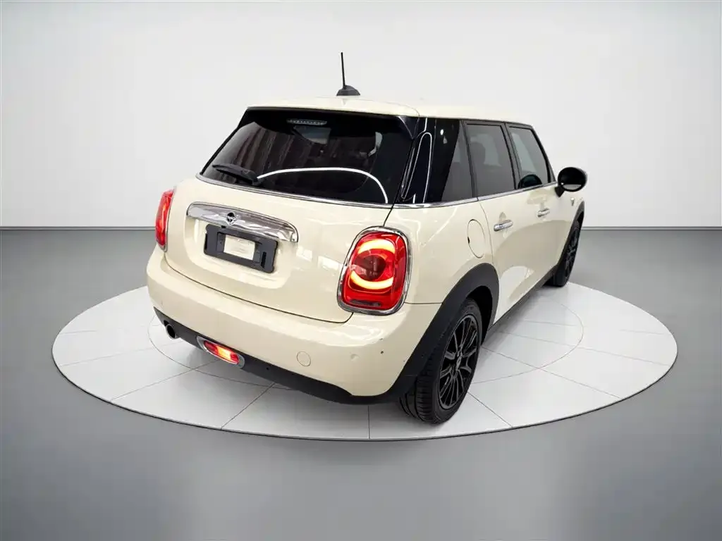 MINI Cooper (3-door) — фото 2