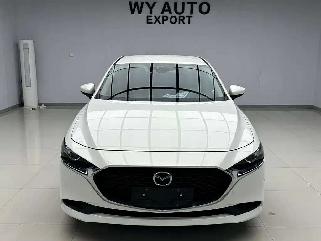 Mazda 3 Axela — фото 4