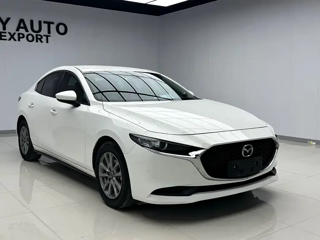 Mazda 3 Axela — фото 3