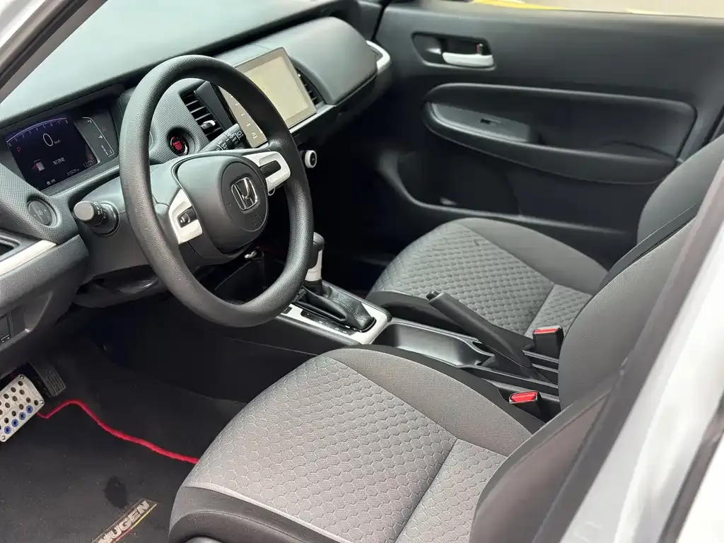 Honda Fit — фото 9