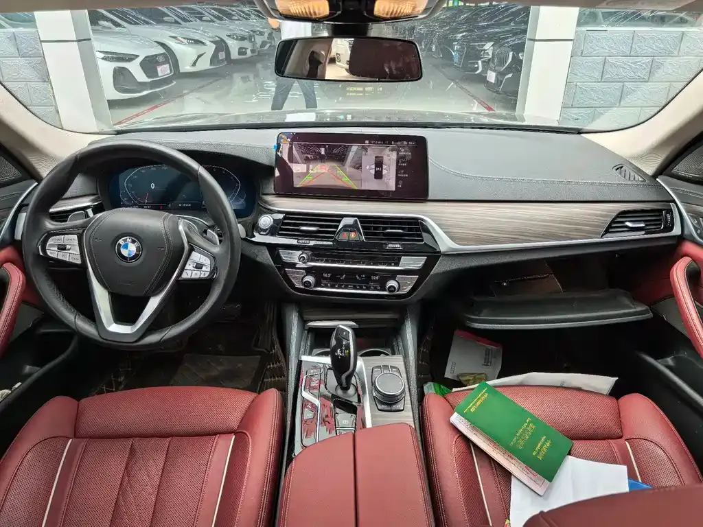 BMW 5 Series — фото 10