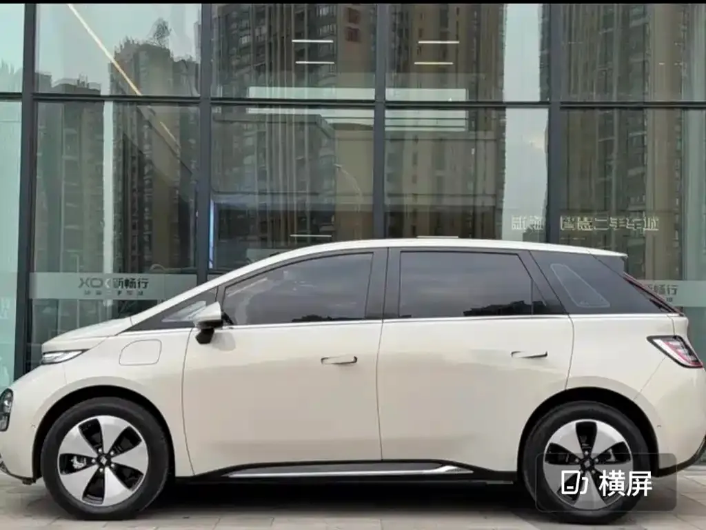 Baojun Yunduo — фото 3