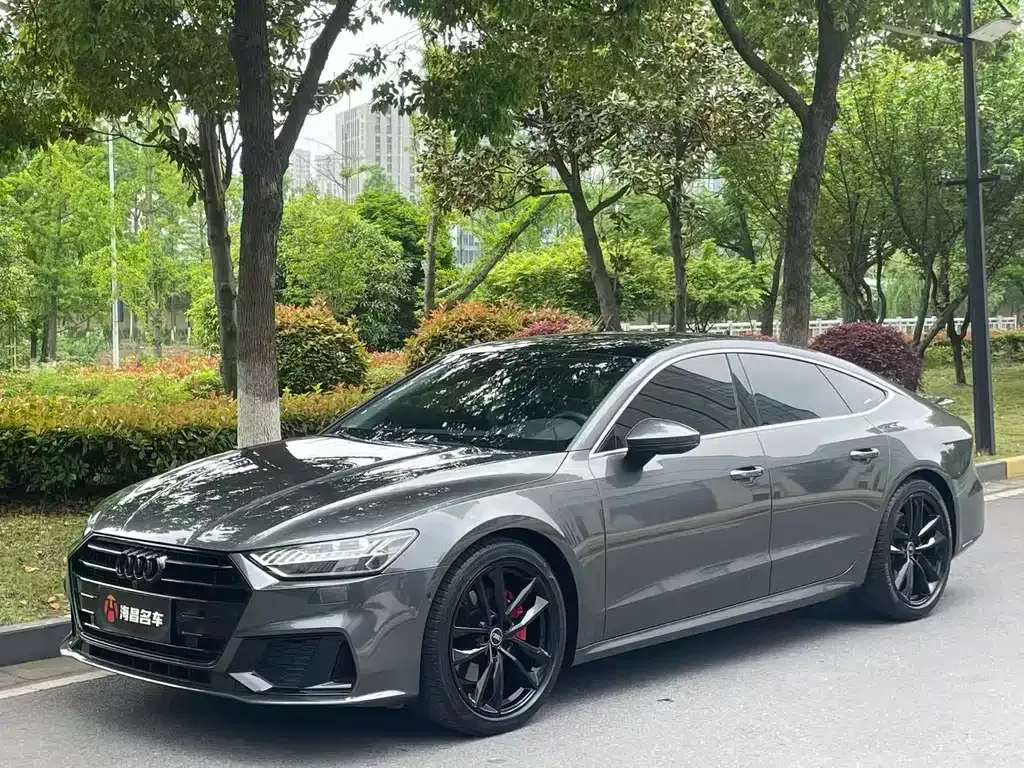 Audi A7 — фото 1