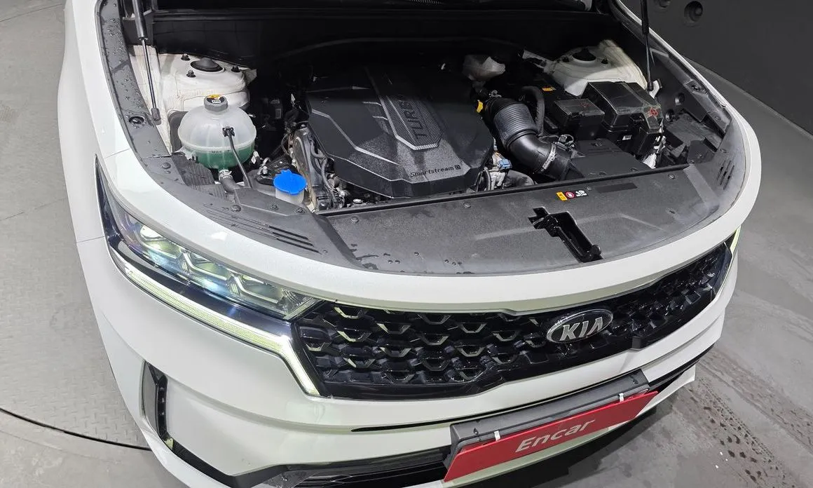 Kia Sorento — фото 9