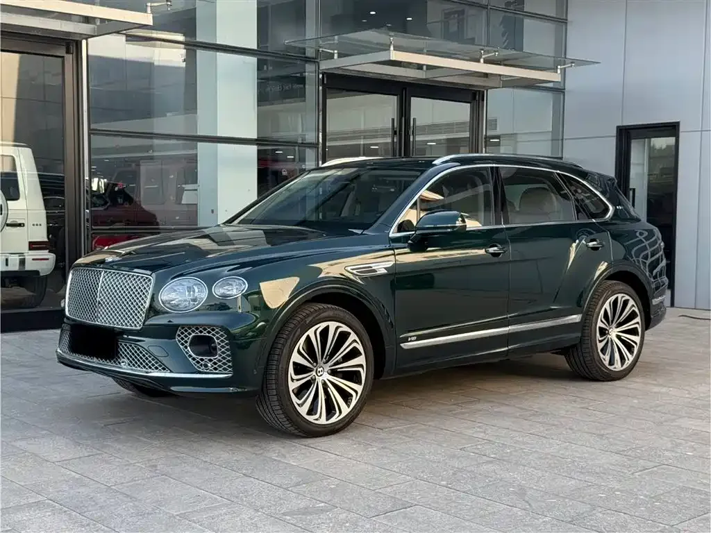 Bentley Bentayga — фото 1