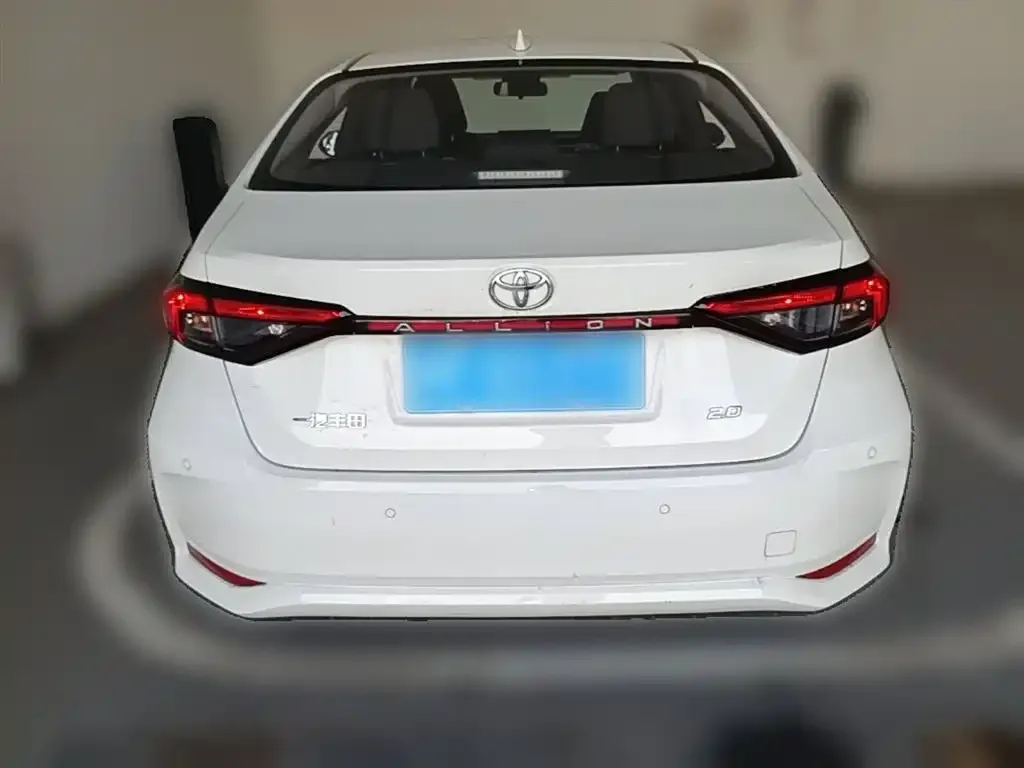 Toyota Allion — фото 5