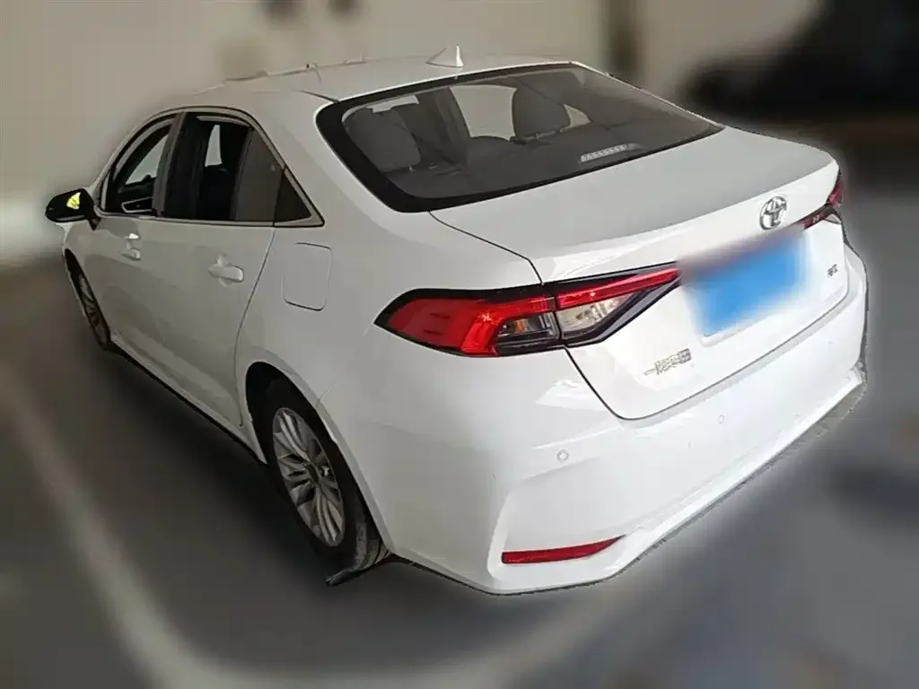 Toyota Allion — фото 6