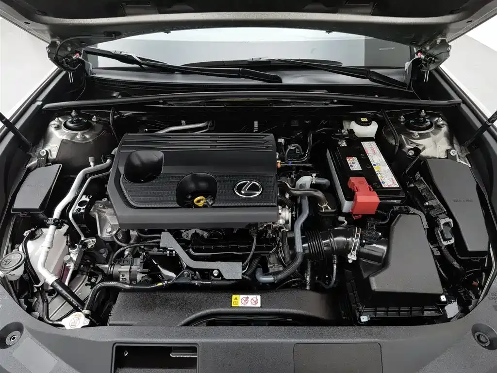 Lexus ES — фото 10