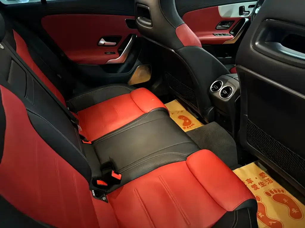 Mercedes-Benz GLA AMG — фото 10