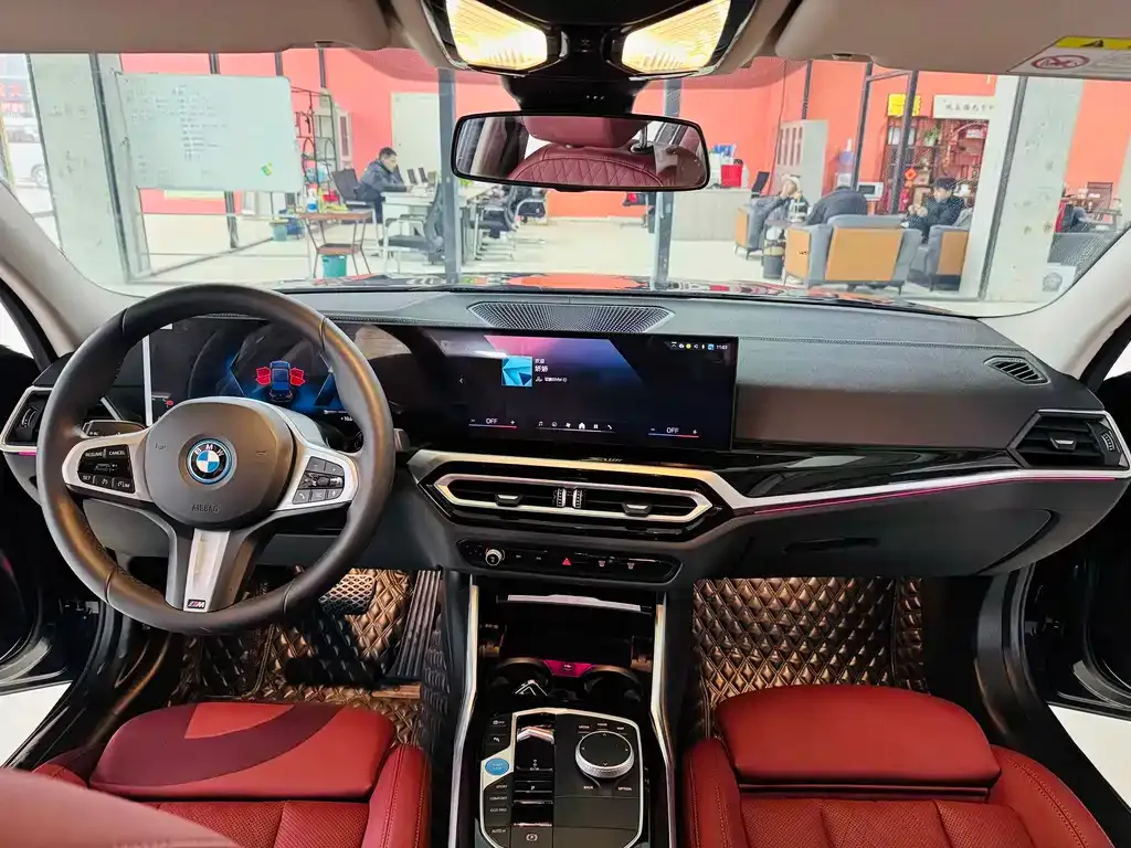 BMW i3 — фото 9