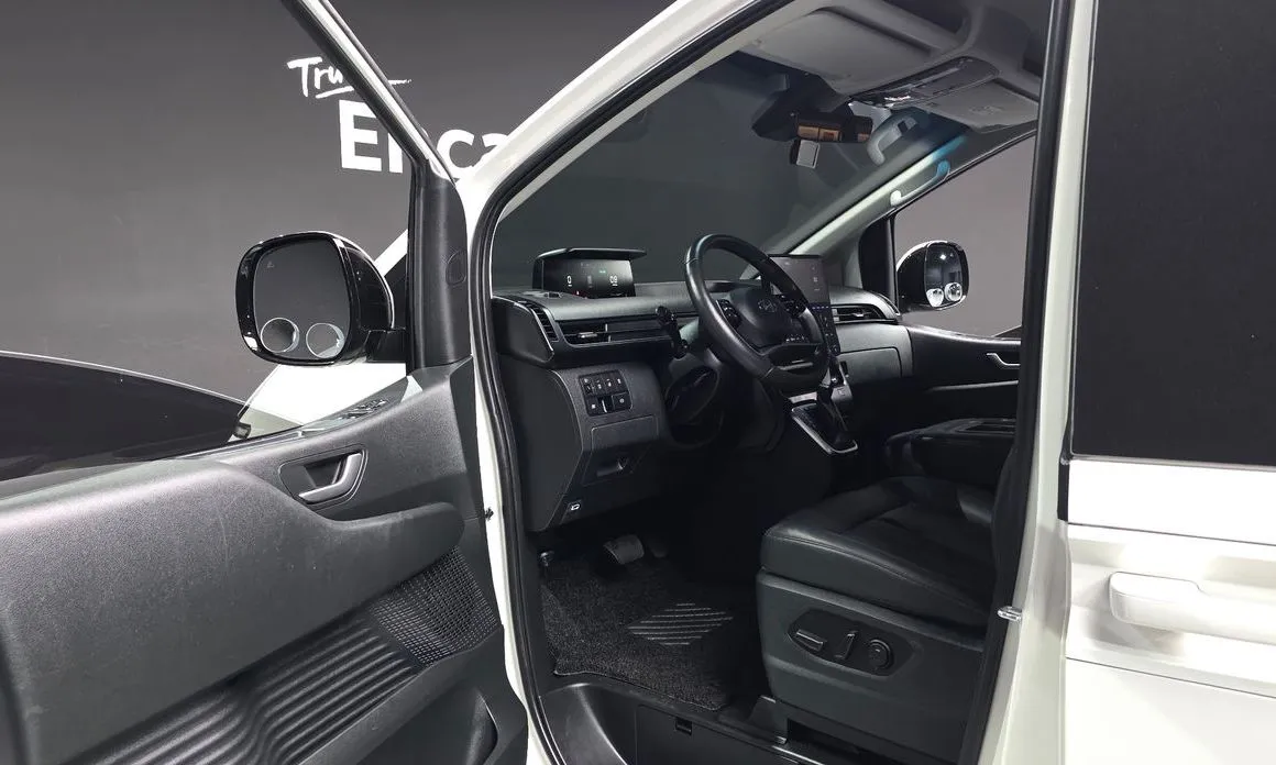 Hyundai Staria — фото 3