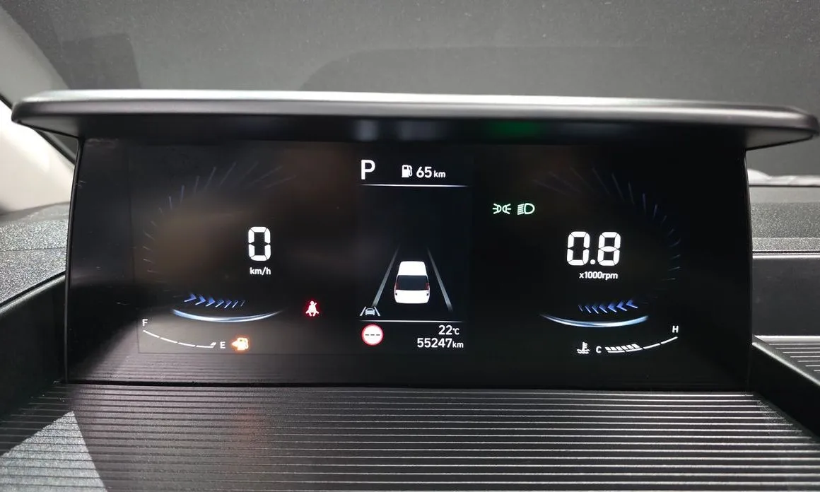 Hyundai Staria — фото 2