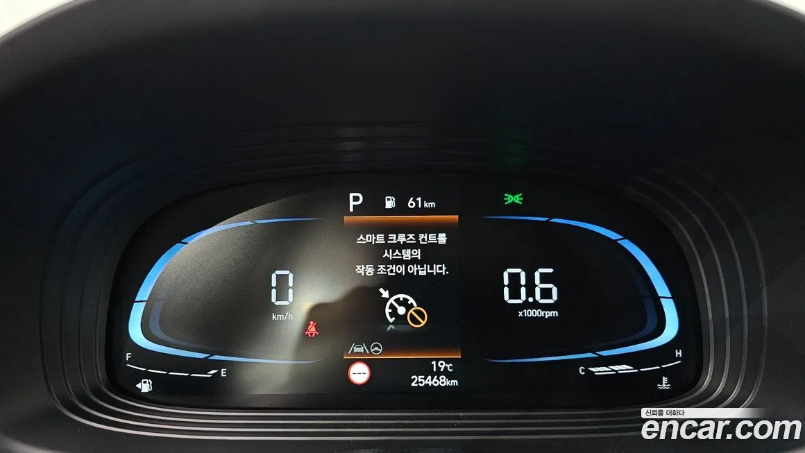 Hyundai Venue — фото 2