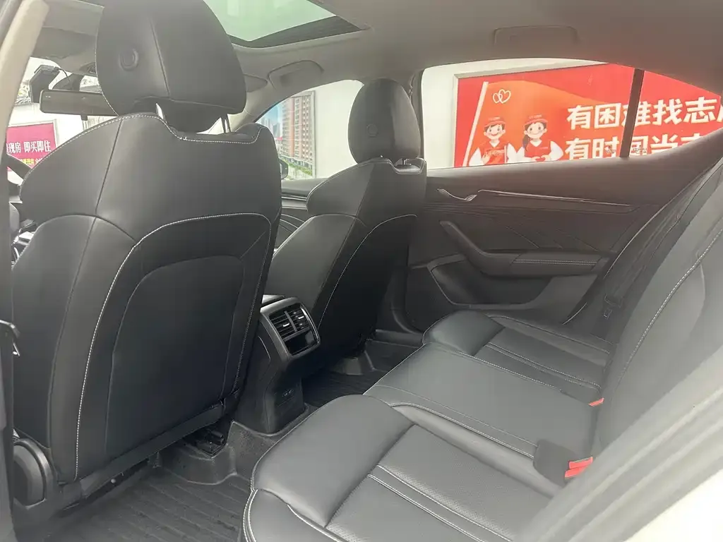 Skoda Octavia — фото 4
