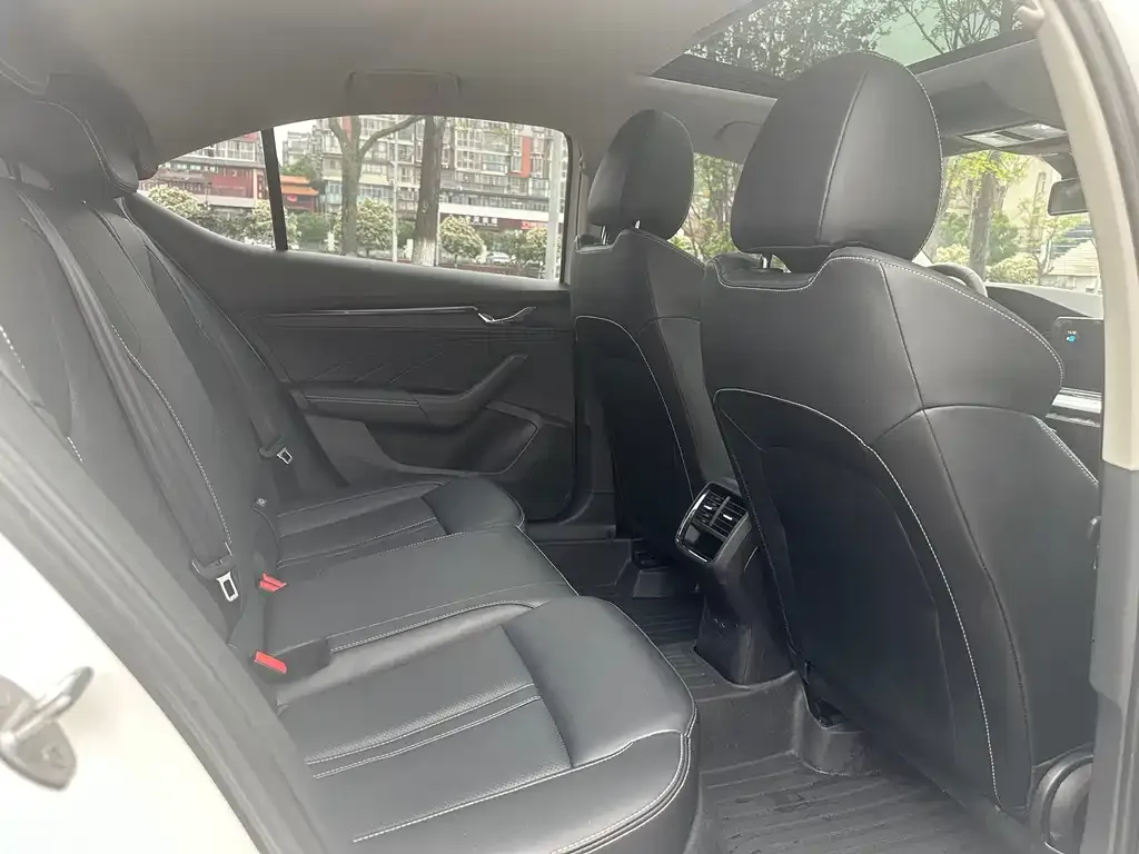 Skoda Octavia — фото 3