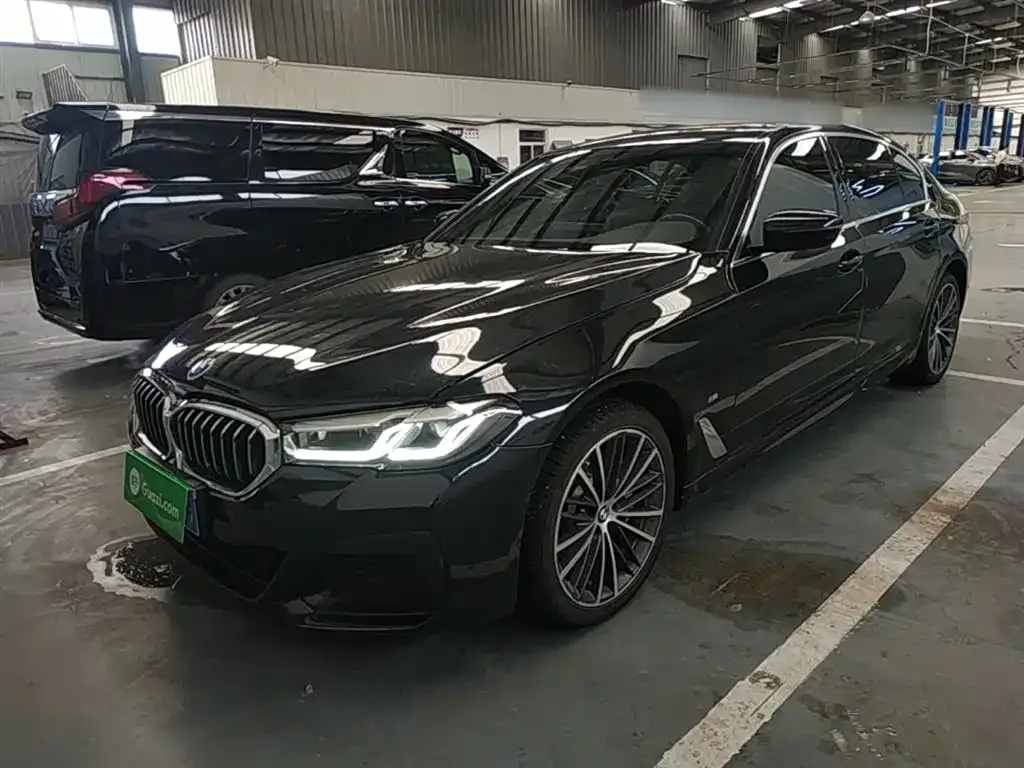 BMW 5 Series — фото 2