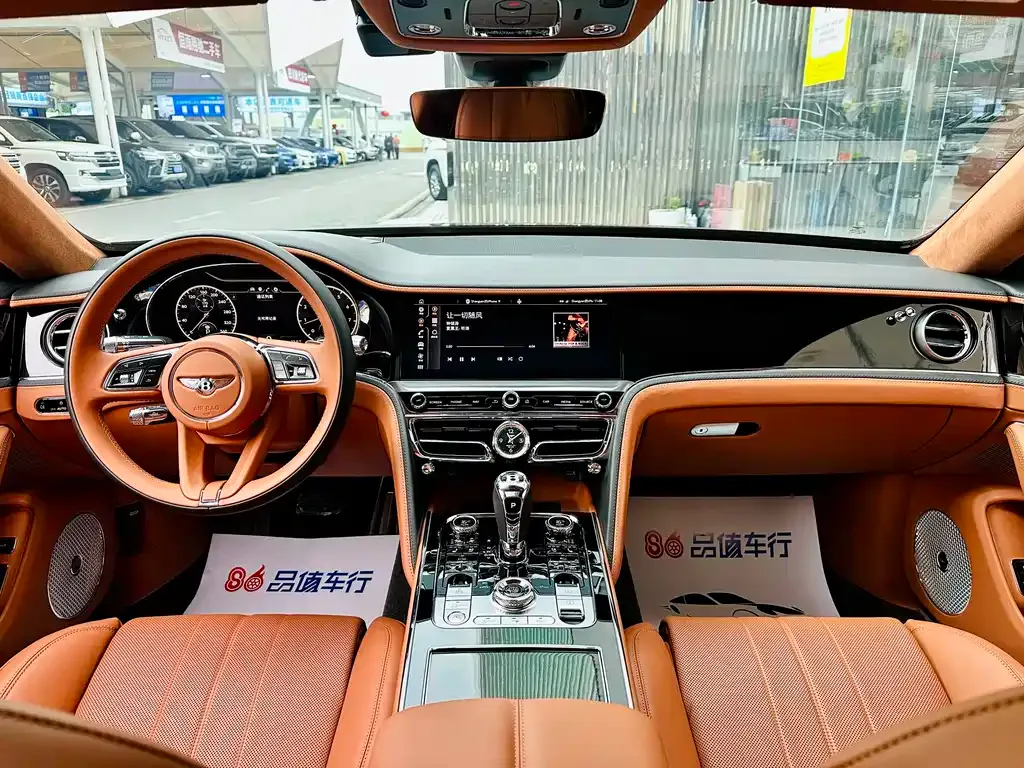 Bentley Flying Spur — фото 8