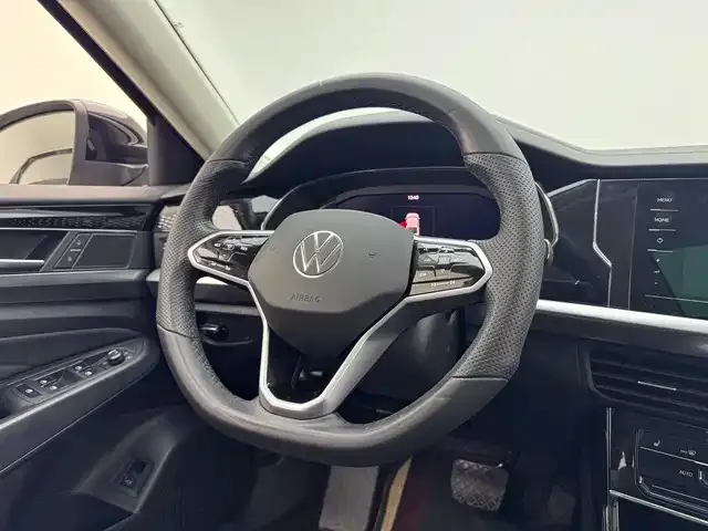 Volkswagen Passat — фото 8
